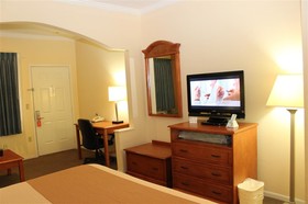 Days Inn by Wyndham Navasota
