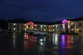 Days Inn by Wyndham Navasota