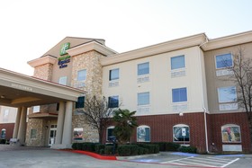 Holiday Inn Express & Suites New Boston