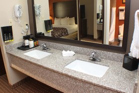 Best Western Inn & Suites