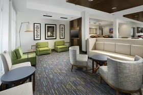 Holiday Inn Express & Suites New Braunfels