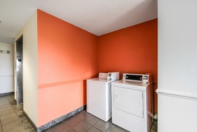 Motel 6 New Braunfels