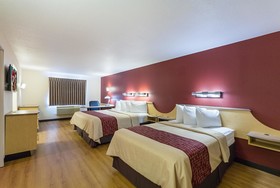 Super 8 by Wyndham New Braunfels I-35