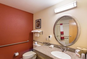 Super 8 by Wyndham New Braunfels I-35