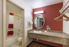 Super 8 by Wyndham New Braunfels I-35