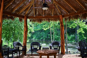 Son's Guadalupe Glamping