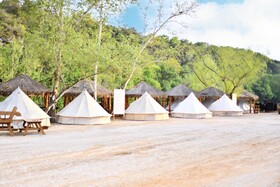 Son's Guadalupe Glamping