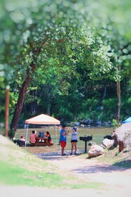 Son's Guadalupe Glamping