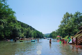 Son's Guadalupe Glamping