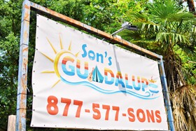 Son's Guadalupe Glamping