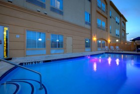 La Quinta Inn & Suites by Wyndham Houston New Caney
