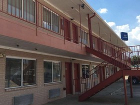 Knights Inn North Richland Hills