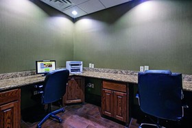 La Quinta Inn & Suites by Wyndham Fort Worth NE Mall