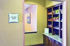 La Quinta Inn & Suites by Wyndham Fort Worth NE Mall