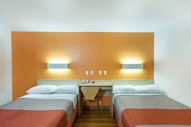 Red Oak Inn