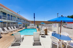 Red Oak Inn