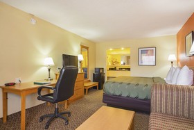 Studio 6 Suites North Richland Hills