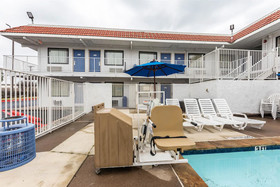 Red Oak Inn