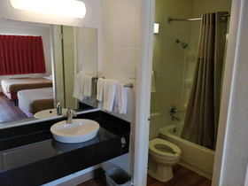 Red Oak Inn