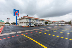 Red Oak Inn