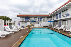Red Oak Inn