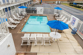 Red Oak Inn