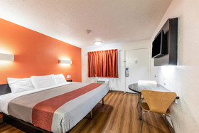 Red Oak Inn