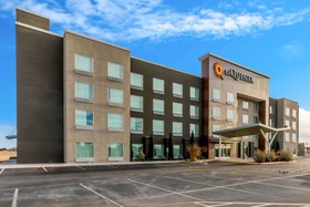 La Quinta Inn & Suites Odessa North - Sienna Tower