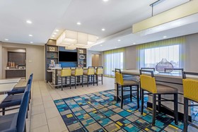 La Quinta Inn & Suites Odessa North - Sienna Tower