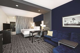 La Quinta Inn & Suites Odessa North - Sienna Tower