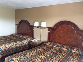 Villa West Inn