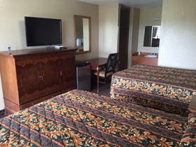 Villa West Inn