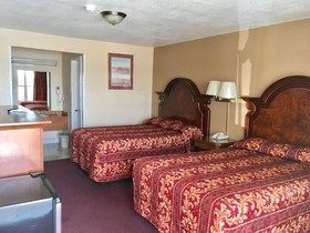 Villa West Inn