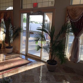 Villa West Inn