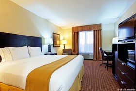 Holiday Inn Express Hotel & Suites Ozona