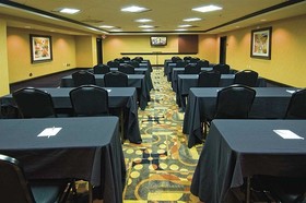 Hampton Inn & Suites Palestine