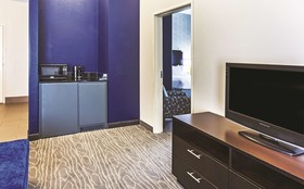 La Quinta Inn & Suites by Wyndham Palestine