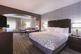 La Quinta Inn & Suites by Wyndham Palestine