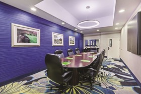 La Quinta Inn & Suites by Wyndham Palestine