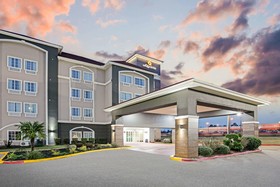 La Quinta Inn & Suites by Wyndham Paris