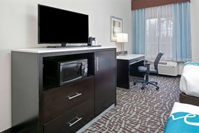 La Quinta Inn & Suites by Wyndham Paris