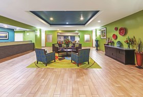 La Quinta Inn & Suites by Wyndham Paris