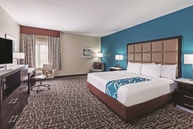 La Quinta Inn & Suites by Wyndham Paris