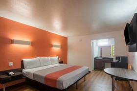 Motel 6 Paris Tx