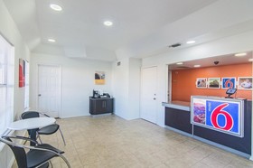 Motel 6 Paris Tx