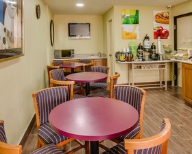 Quality Inn Paris
