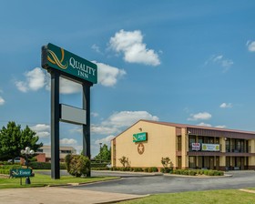 Quality Inn Paris