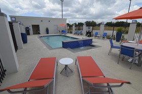 Best Western Plus Pasadena Inn & Suites