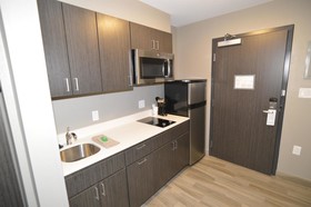 Best Western Plus Pasadena Inn & Suites
