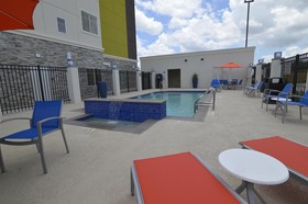 Best Western Plus Pasadena Inn & Suites